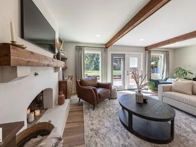 12423 28A AV NW photo 16