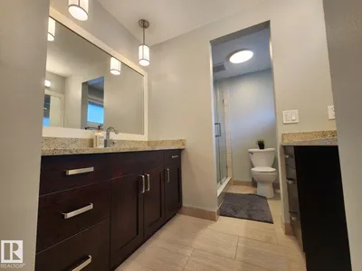 12423 28A AV NW photo 20