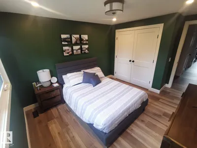 12423 28A AV NW photo 22