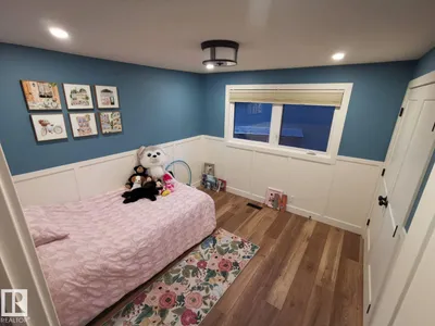 12423 28A AV NW photo 23