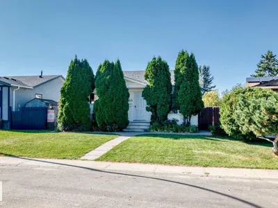 1020 60 ST NW photo 54