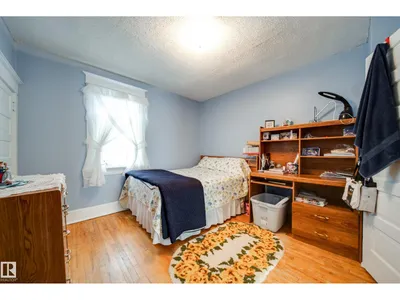 10625 127 ST NW photo 23