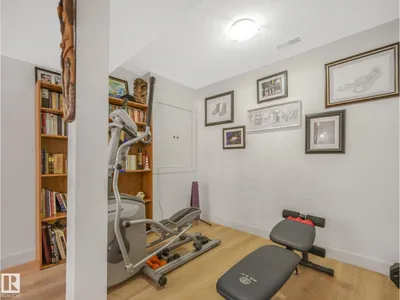 167 HAYWARD CR NW photo 32