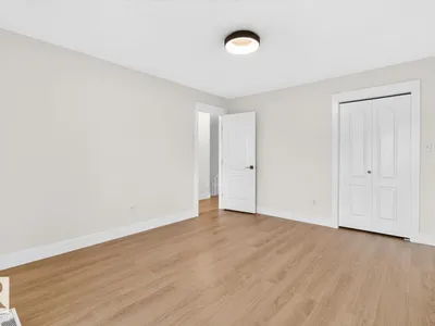 15826 67B ST NW photo 31