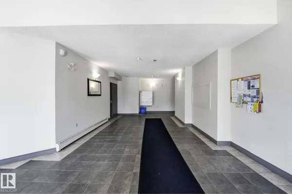 11446 40 AV NW NW photo 2