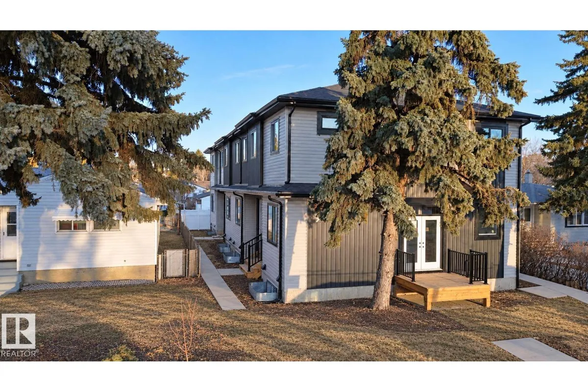 10627 149 ST NW exterior