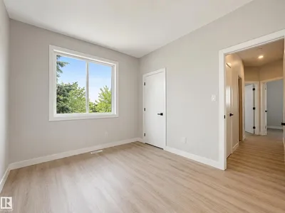 10627 149 ST NW photo 16