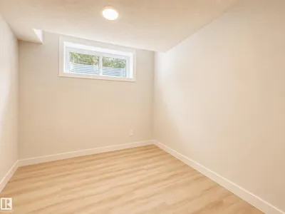 10627 149 ST NW photo 28
