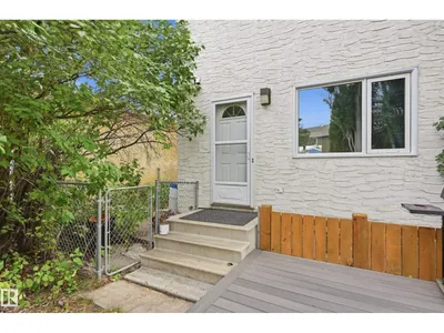 3220 44A ST NW photo 18