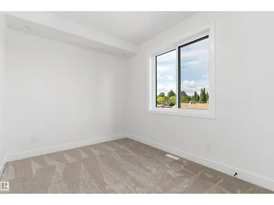 14512 86 AV NW photo 30
