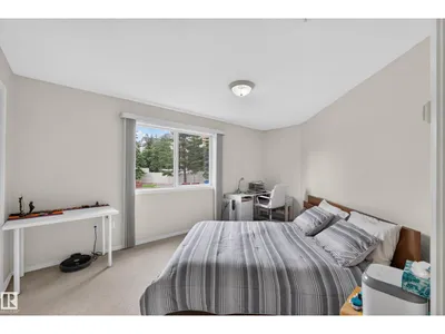 #105 10421 42 AV NW photo 13