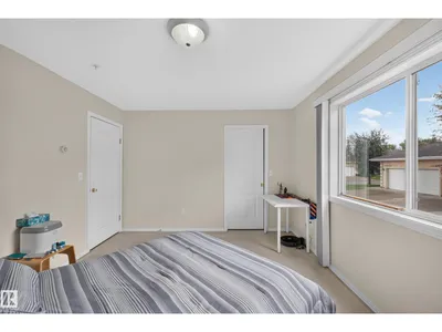 #105 10421 42 AV NW photo 14
