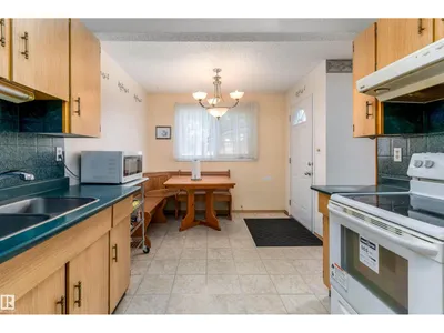 14737 25 ST NW photo 10