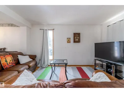 14737 25 ST NW photo 6