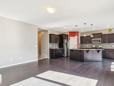 12007 173 AV NW photo 16
