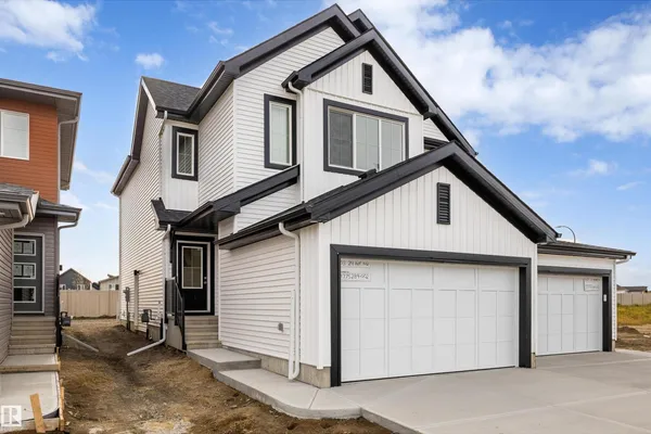 19003 24 AV NW photo 2