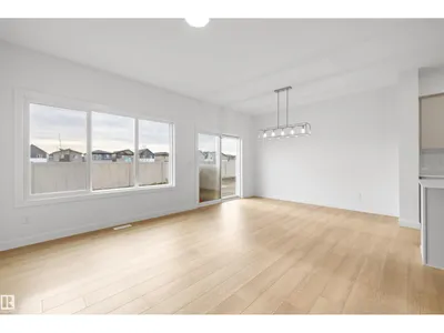 19003 24 AV NW photo 21