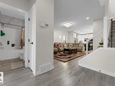 6019 180 AV NW photo 6