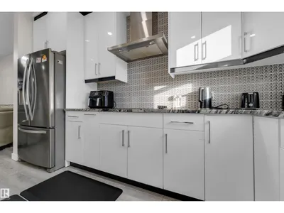 6019 180 AV NW photo 14