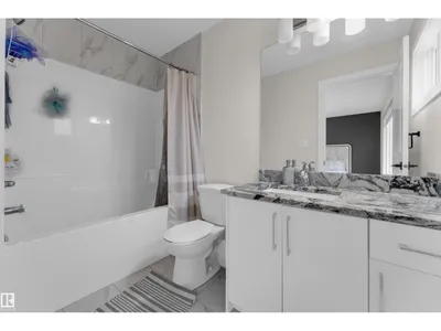 6019 180 AV NW photo 33