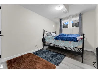 6019 180 AV NW photo 40