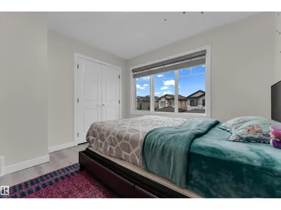6019 180 AV NW photo 32