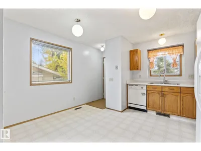 1416 49A ST NW photo 11