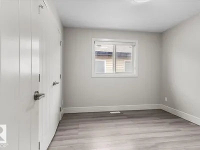 3623 8 ST NW photo 45