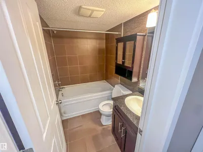 #415 1070 MCCONACHIE BV NW photo 12