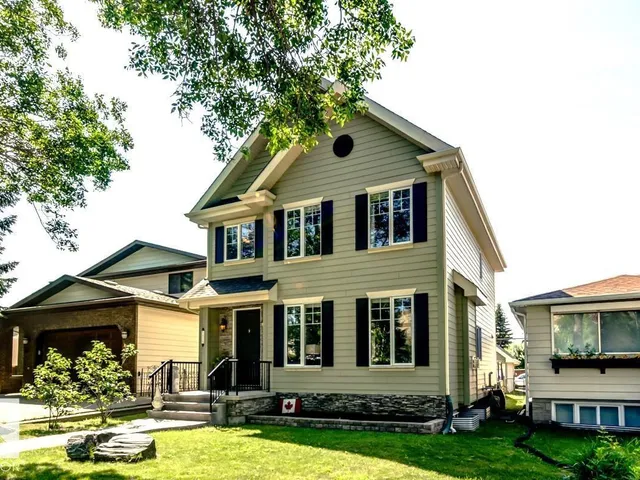 8935 84 AV NW, Edmonton