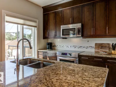8935 84 AV NW photo 22