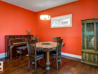 8935 84 AV NW photo 18
