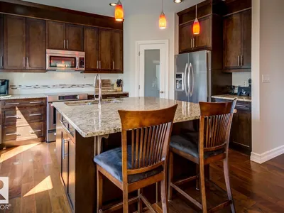 8935 84 AV NW photo 20