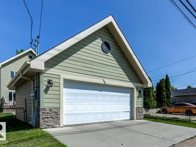 8935 84 AV NW photo 56