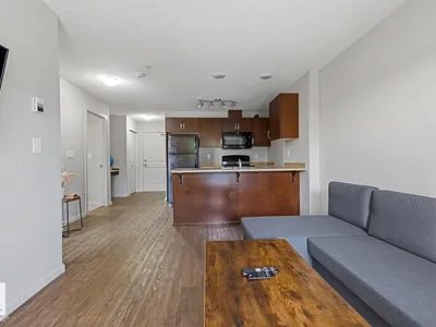 #303 5521 7 AV SW photo 12
