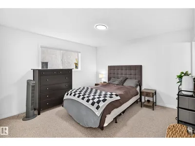 10015B 97 AV photo 14