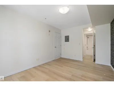 #104 630 MCALLISTER LO SW photo 8