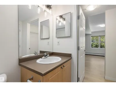 #104 630 MCALLISTER LO SW photo 25