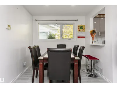 7204 92B AV NW photo 20