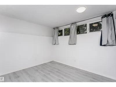 7204 92B AV NW photo 39