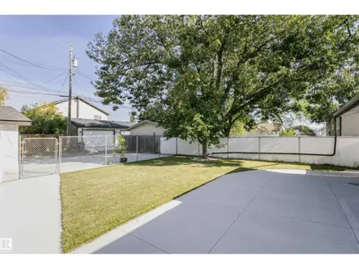 7204 92B AV NW photo 51