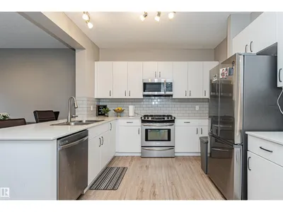 9616 230 ST NW photo 13