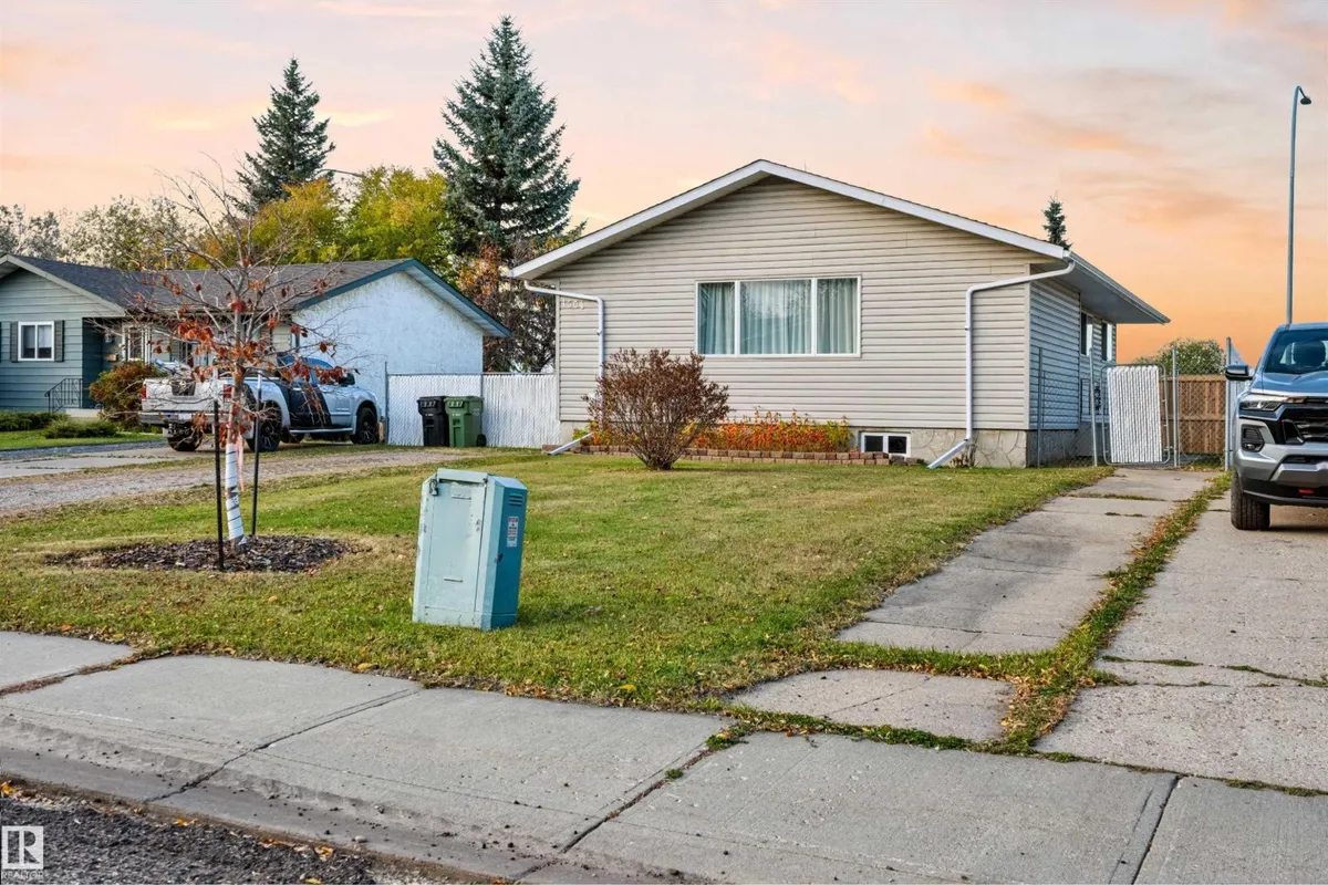 4504 43B AV exterior