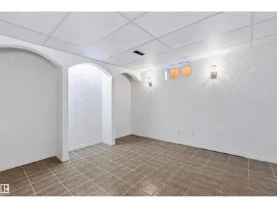 4504 43B AV photo 28