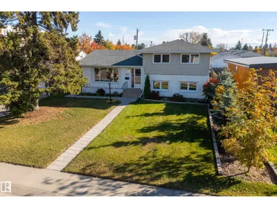 9011 157 ST NW photo 12