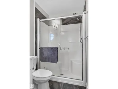 798 BERG LO photo 41