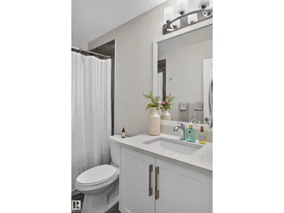 798 BERG LO photo 31