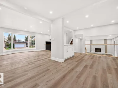 10912 34A AV NW photo 24