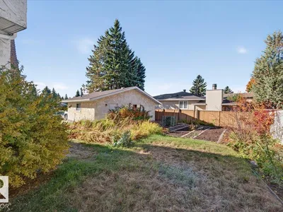 10912 34A AV NW photo 55