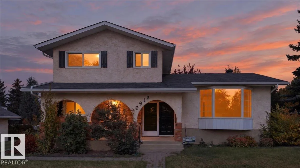 10912 34A AV NW exterior